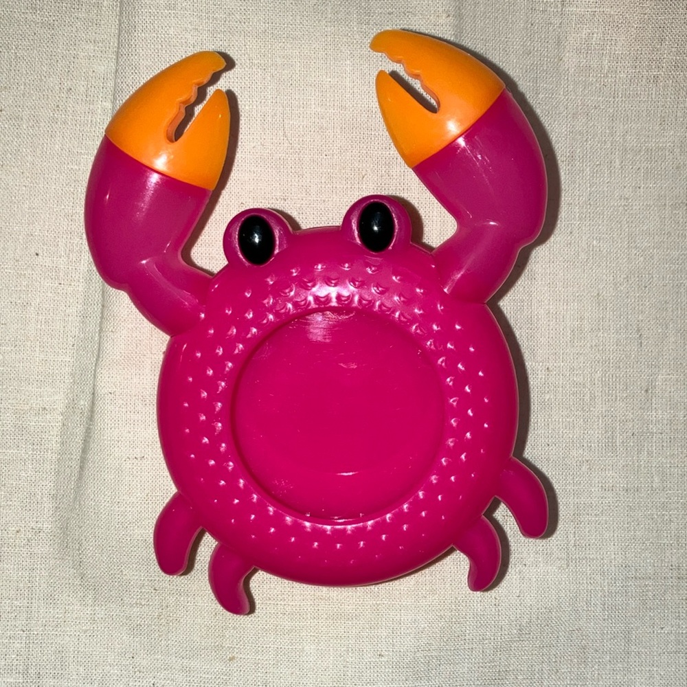 Bath & Body Works pink crab Scentportable